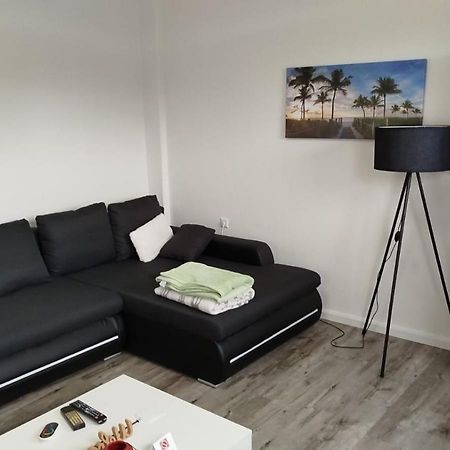 Schoene Ferienwohnung/Pendlerwohnung ユルツェン エクステリア 写真